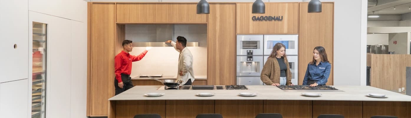 Showroom Banner Showroom Banner